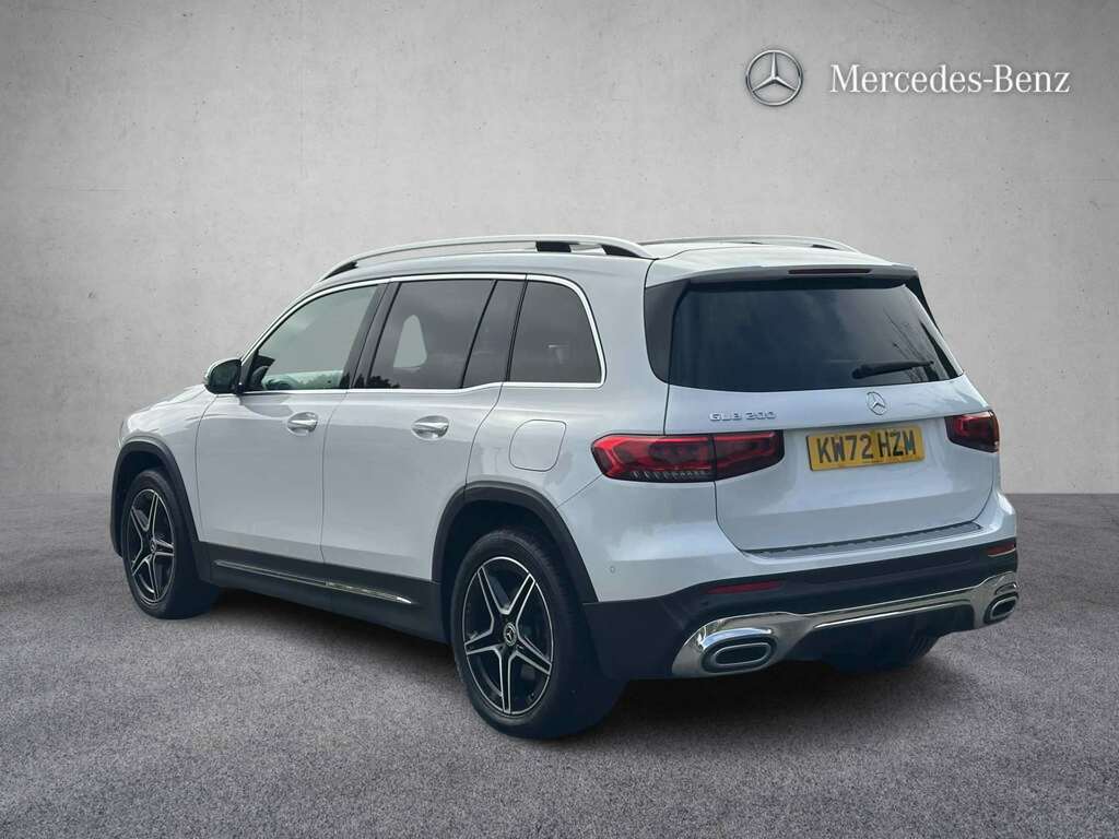 Mercedes-Benz GLB Class 200 Amg Line Premium 7G-tronic 2023 KW72HZM White #2