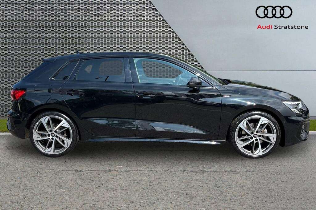 Audi A3 35 Tdi Black Edition S Tronic 2023 RA23FSC Black #3