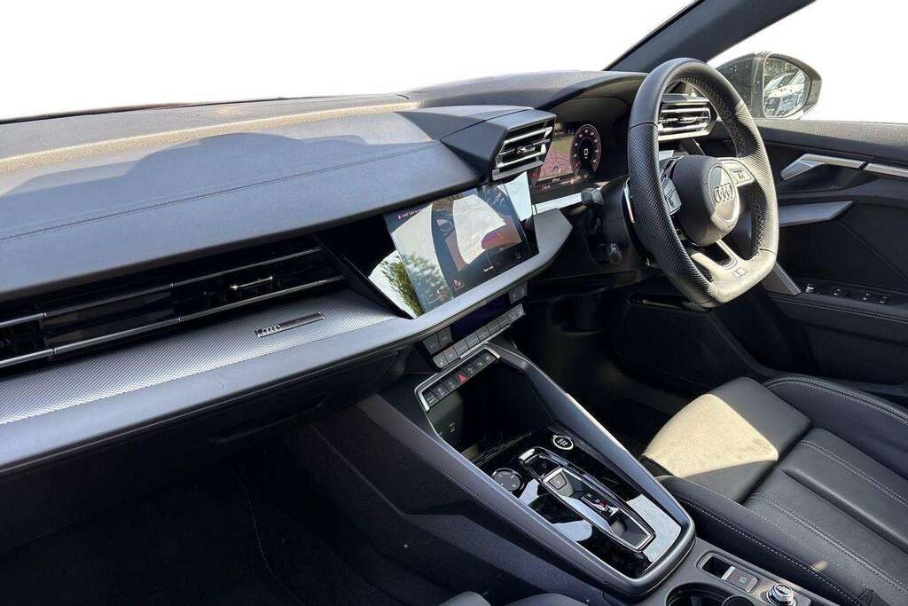 Audi A3 35 Tfsi S Line S Tronic 2024 KP74OWG Black #2