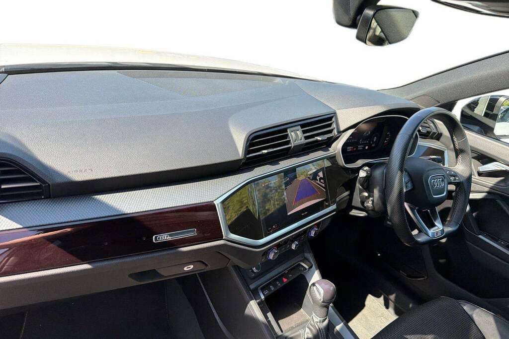 Audi Q3 35 Tfsi Black Edition S Tronic 2022 White