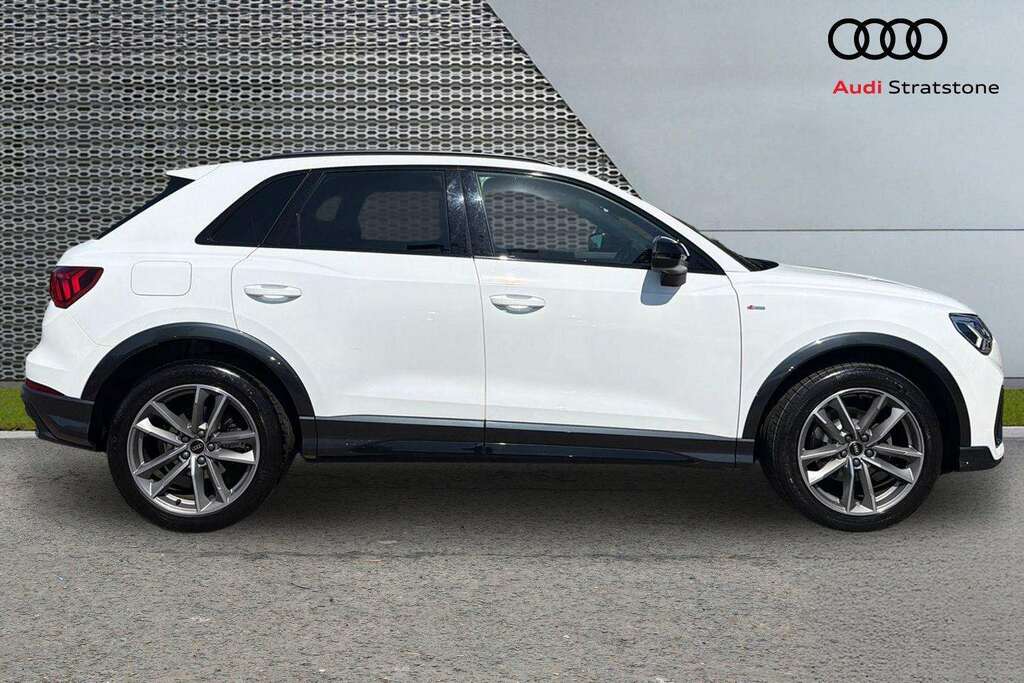 Audi Q3 35 Tfsi Black Edition S Tronic 2022 KY72LZN White #3