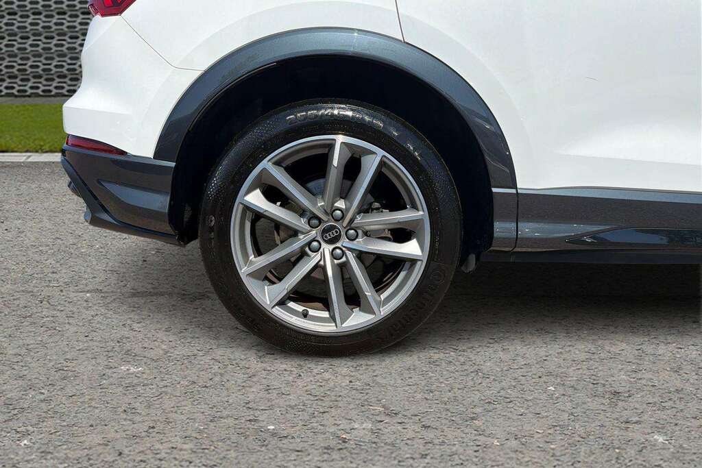 Audi Q3 35 Tfsi Black Edition S Tronic 2022 KY72LZN White #4