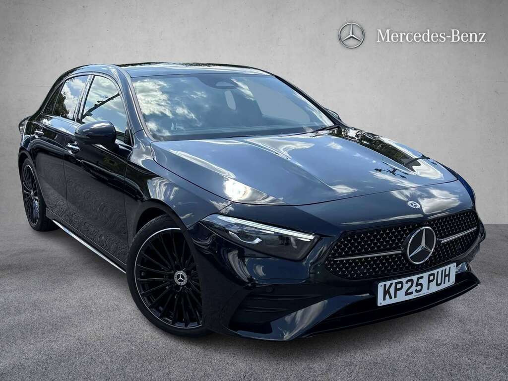 Mercedes-Benz A Class A180 Amg Line Premium Plus 2025 Black