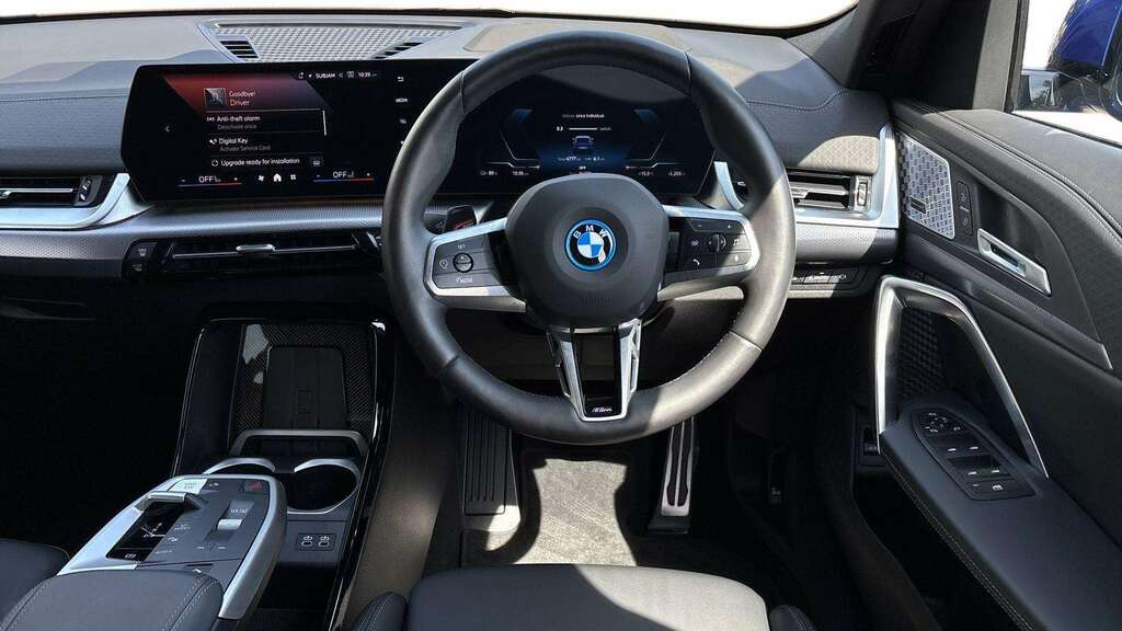 BMW iX2 150Kw Edrive20 M Sport 65Kwh 2025 Blue #2