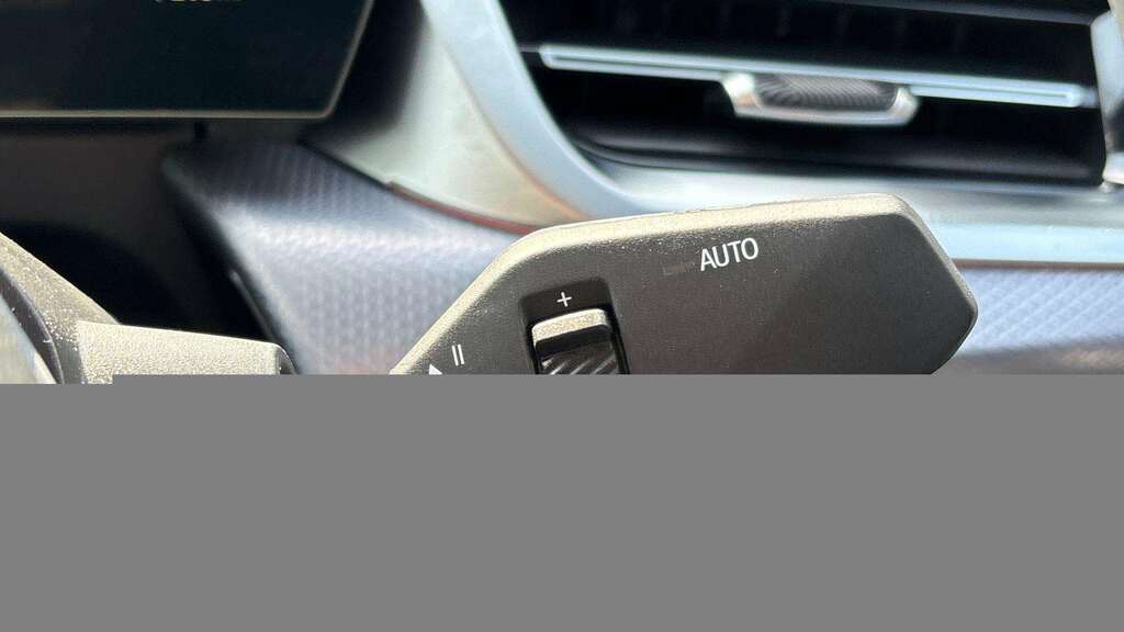 BMW iX2 30 66.5Kwh M Sport Xdrive 11Kw Charger Blue #10