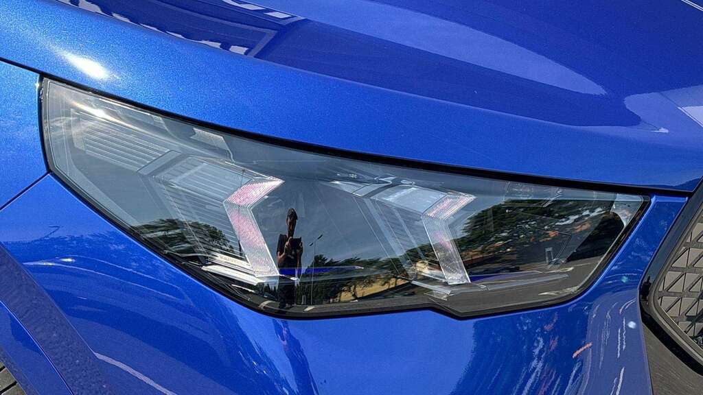 BMW iX2 150Kw Edrive20 M Sport 65Kwh 2025 Blue #5