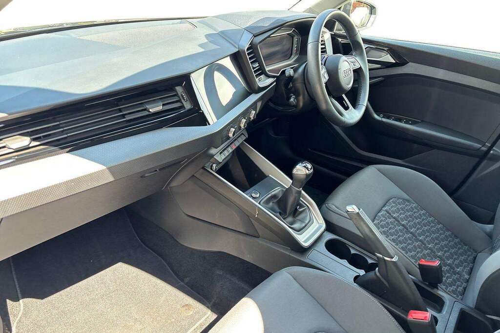 Audi A1 30 Tfsi Sport 2024 BA74LPJ #2