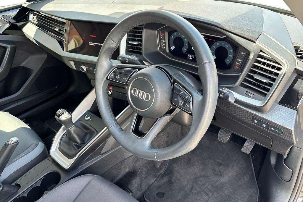 Audi A1 30 Tfsi Sport 2024 BA74LPJ #6
