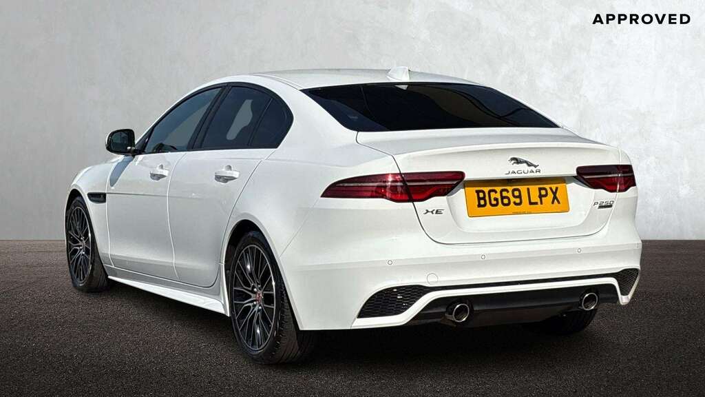 Jaguar XE 2.0 R-dynamic S 2019 White #2