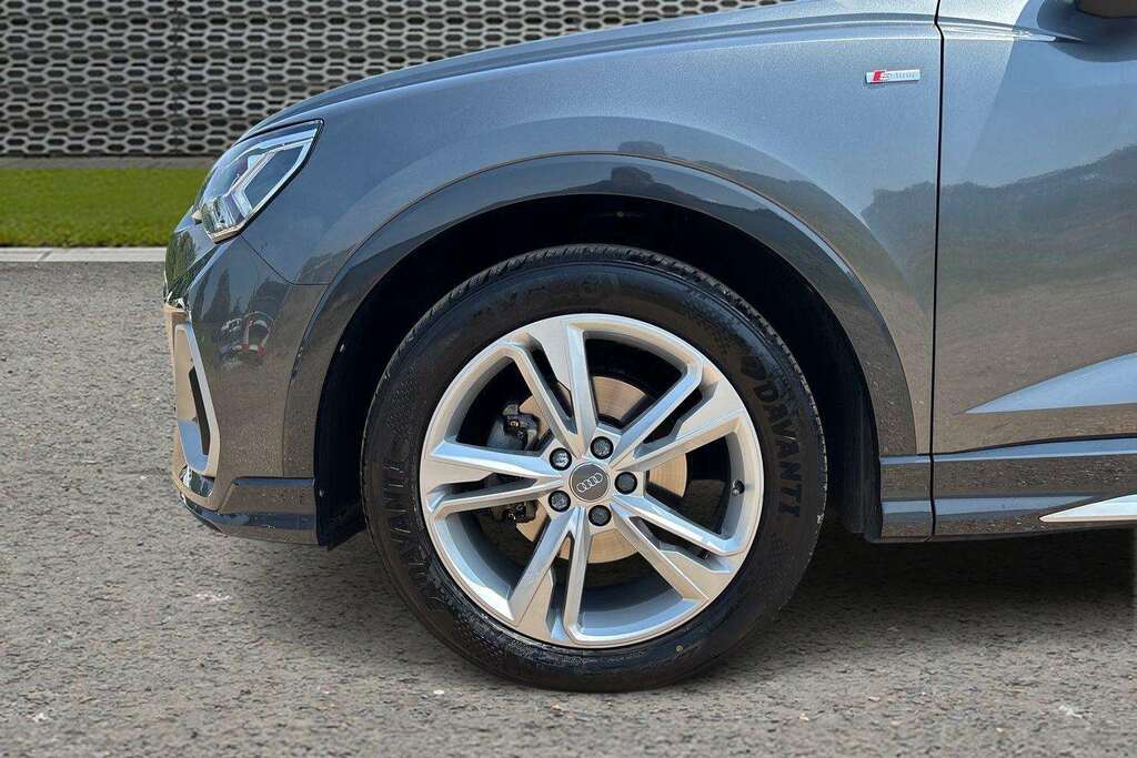 Audi Q3 35 Tfsi S Line S Tronic Comfortsound Pack 2 Grey #6