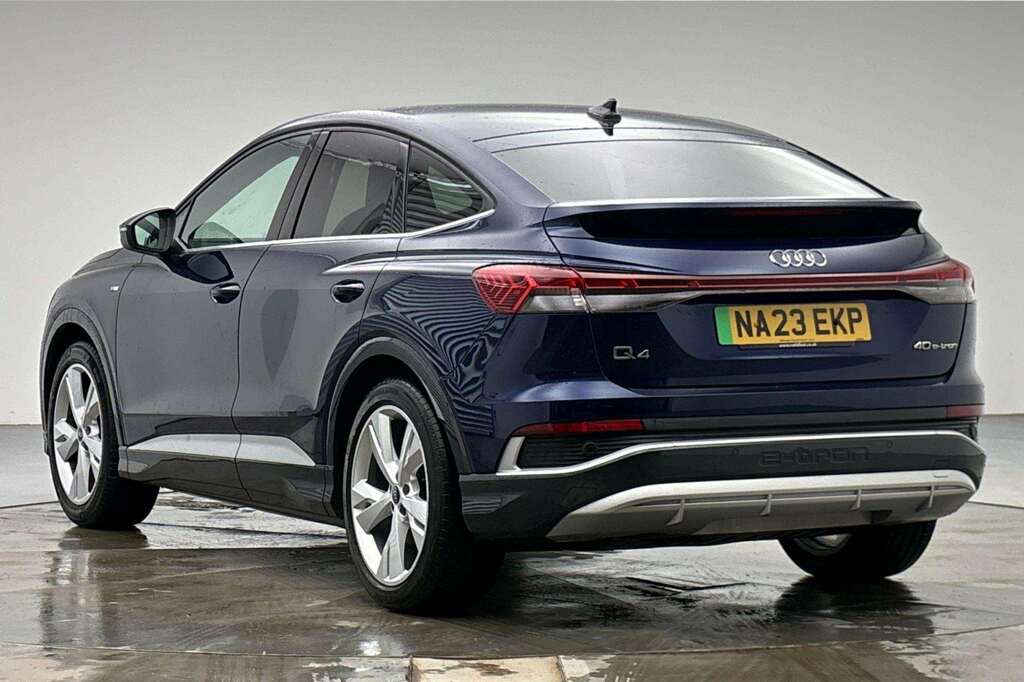Audi Q4 E Tron 150Kw 40 82Kwh S Line 2023 Blue #4
