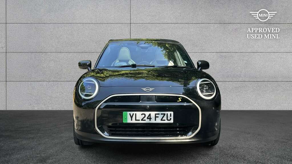 Mini Hatch 160Kw Se Exclusive Level 3 54Kwh 2024 Black