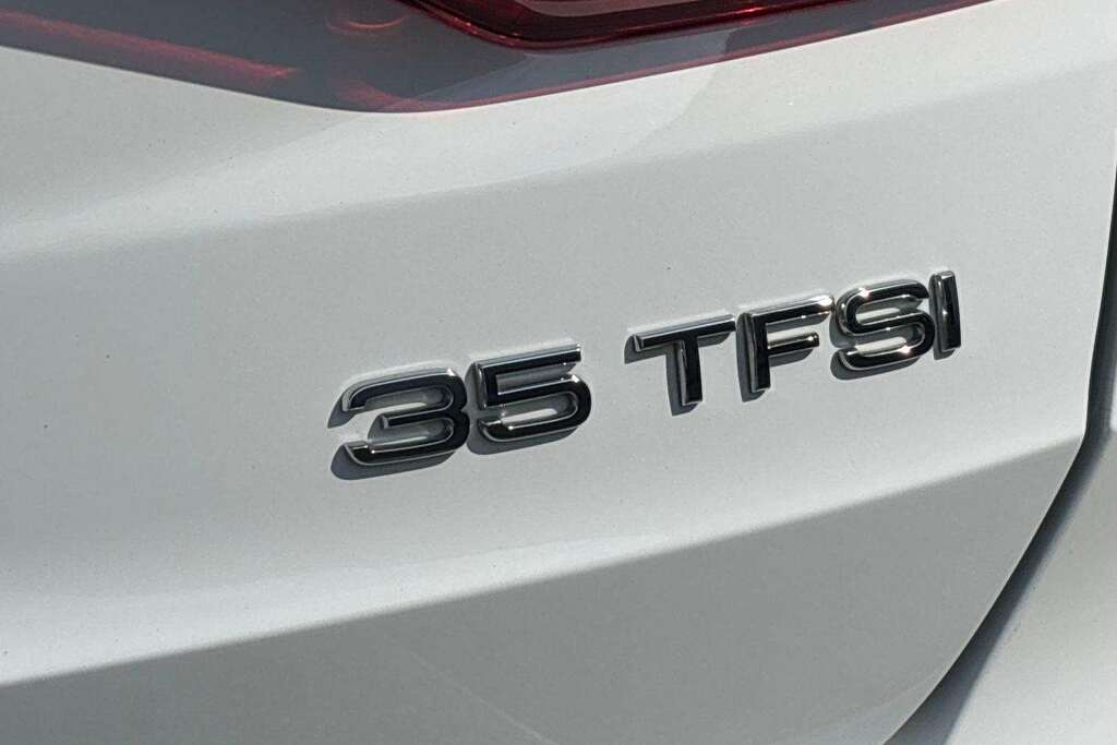 Audi Q3 35 Tfsi S Line S Tronic Leather 2024 LR74XFJ #6
