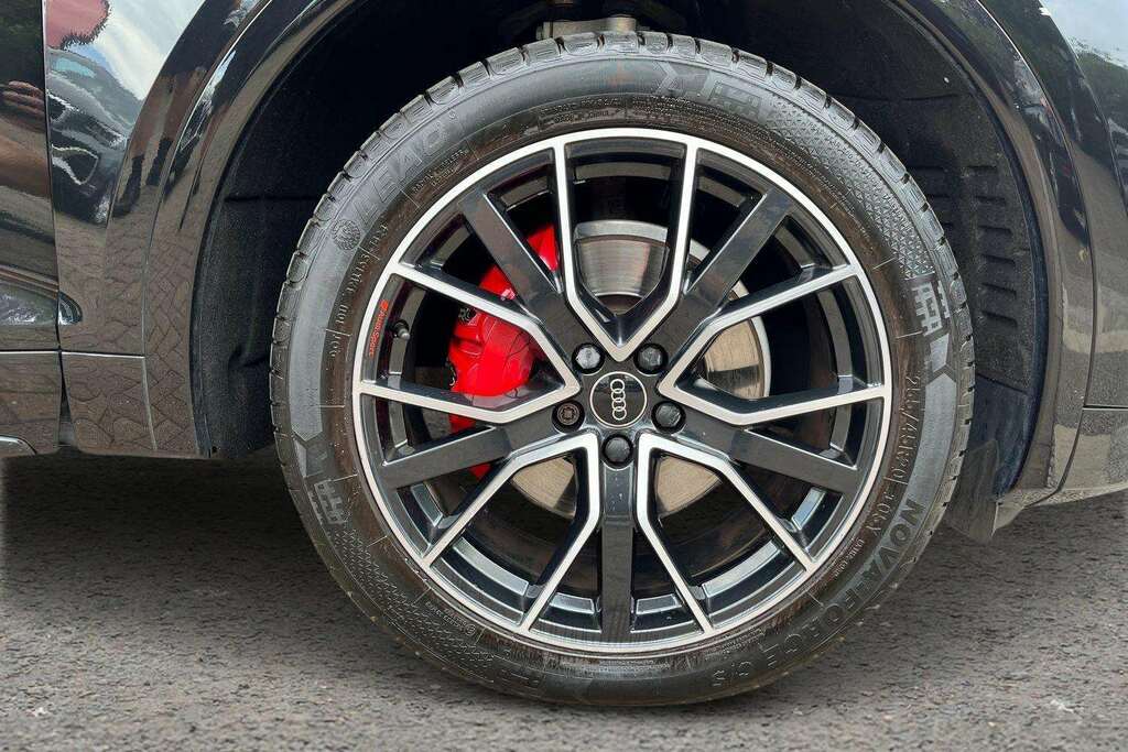 Audi Q5 45 Tfsi Quattro Edition 1 S Tronic 2022 Black #4