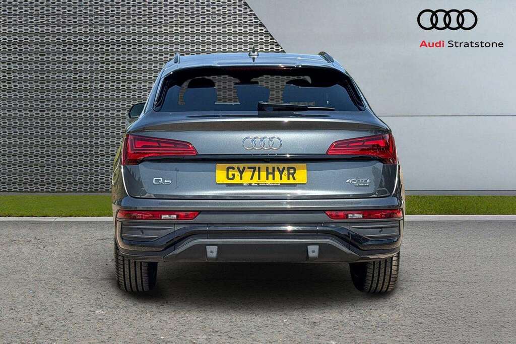 Audi Q5 40 Tdi Quattro Edition 1 S Tronic Cs 2021 Grey #5