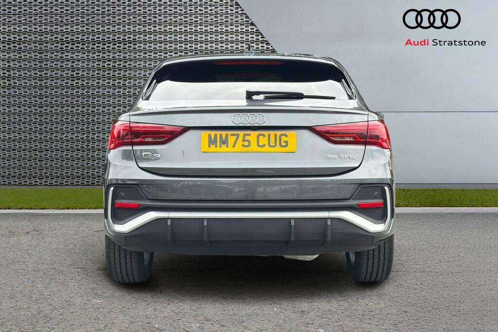 Audi Q3 35 Tfsi S Line S Tronic Leather 2025 Grey #6