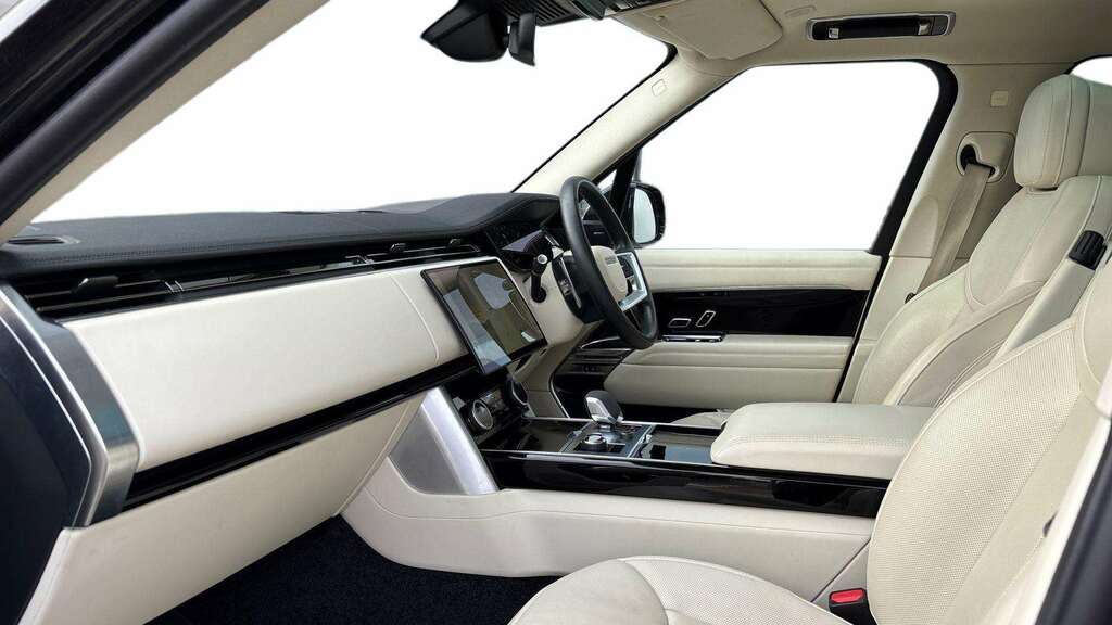 Land Rover Range Rover 3.0 D300 Se 2023 LL72EGZ Black #2