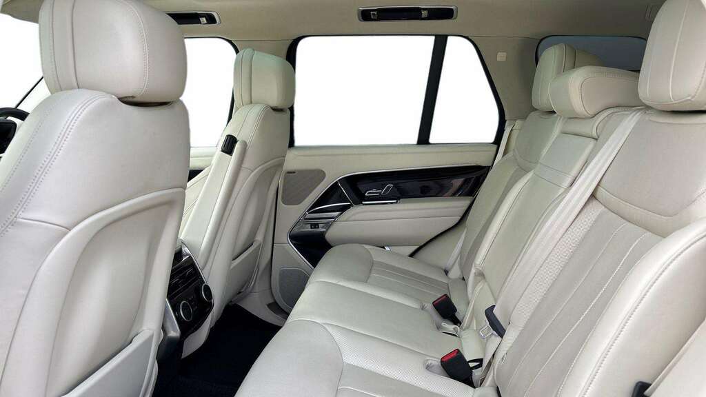 Land Rover Range Rover 3.0 D300 Se 2023 LL72EGZ Black #3