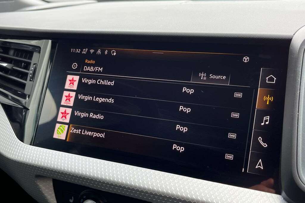 Audi A1 1.0 Tfsi 30 S Line Sportback S Tronic Black #24