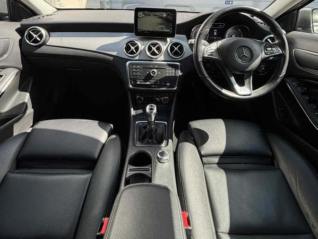 Mercedes-Benz GLA Class 200 Amg Line Suv Euro 6 Ss 1 Black #16
