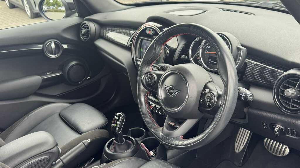 Mini Hatch 2.0 Cooper S Sport II 2020 SN70GHO Black #6