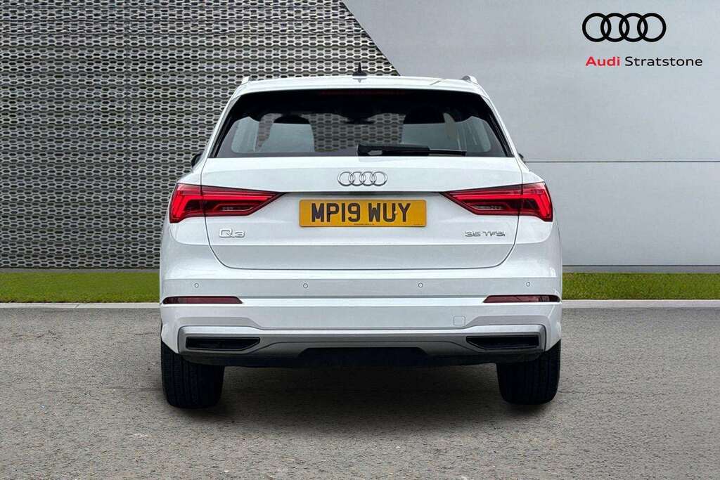 Audi Q3 35 Tfsi Sport 2019 White #4