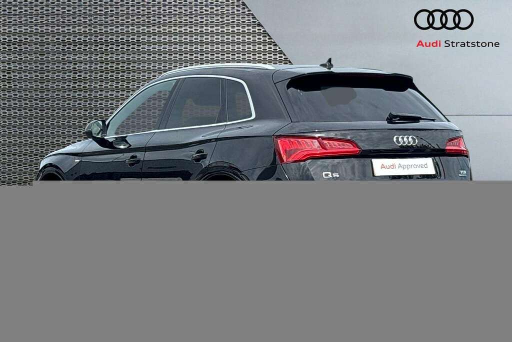 Audi Q5 2.0 Tdi Quattro S Line S Tronic 2018 Black #2