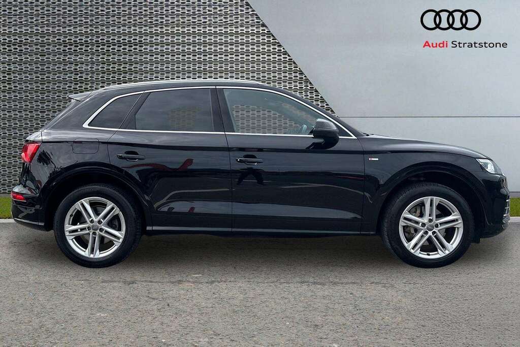 Audi Q5 2.0 Tdi Quattro S Line S Tronic 2018 Black #3