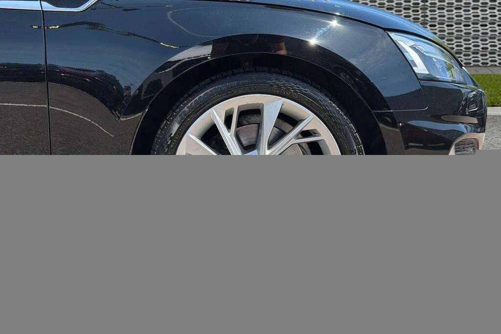 Audi A5 35 Tfsi Sport S Tronic 2022 Black #2