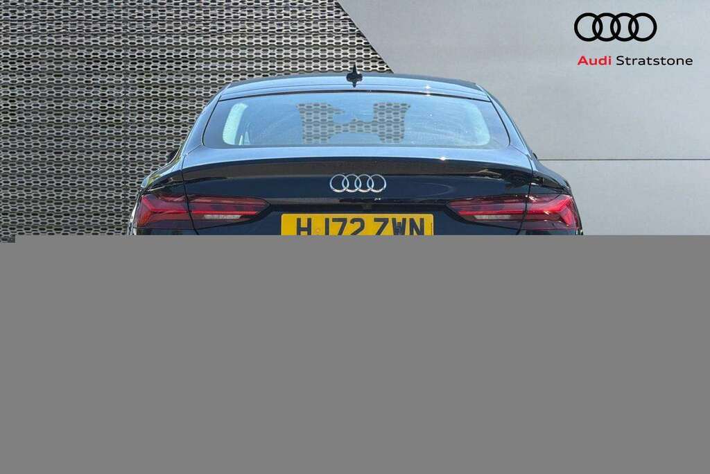 Audi A5 35 Tfsi Sport S Tronic 2022 Black #3