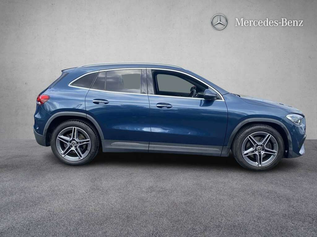 Mercedes-Benz GLA Class 220D 4Matic Amg Line Premium Plus 2021 KP71NAO Blue #3