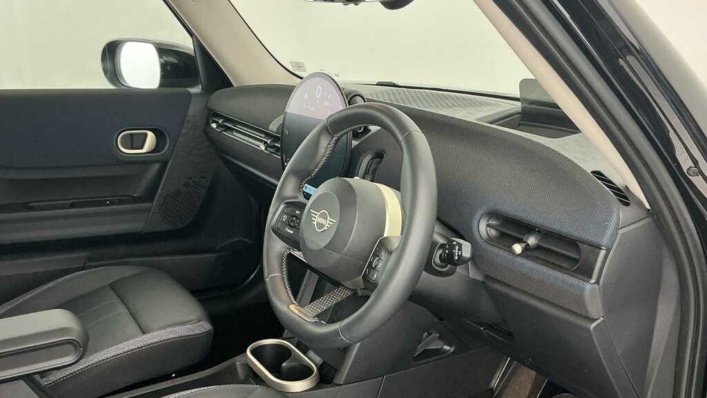 Mini Hatch 2.0 S Classic 2025 YA25GYE Black #5
