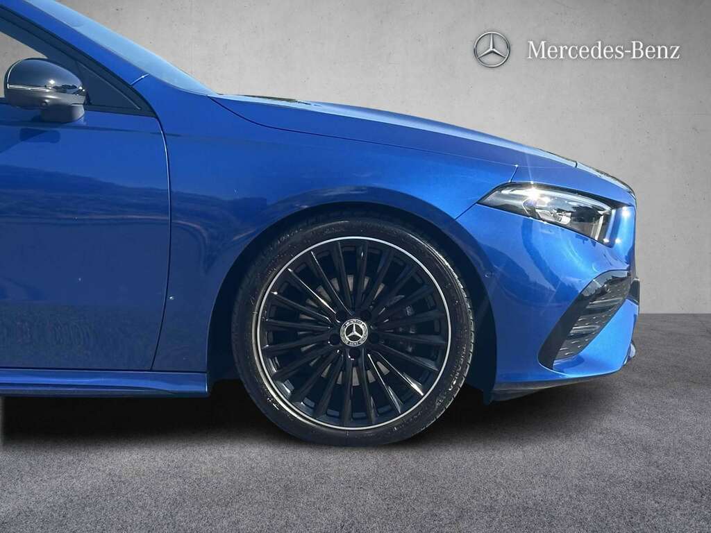 Mercedes-Benz A Class A180 Amg Line Premium Plus 2025 KN25ZHH Blue #3