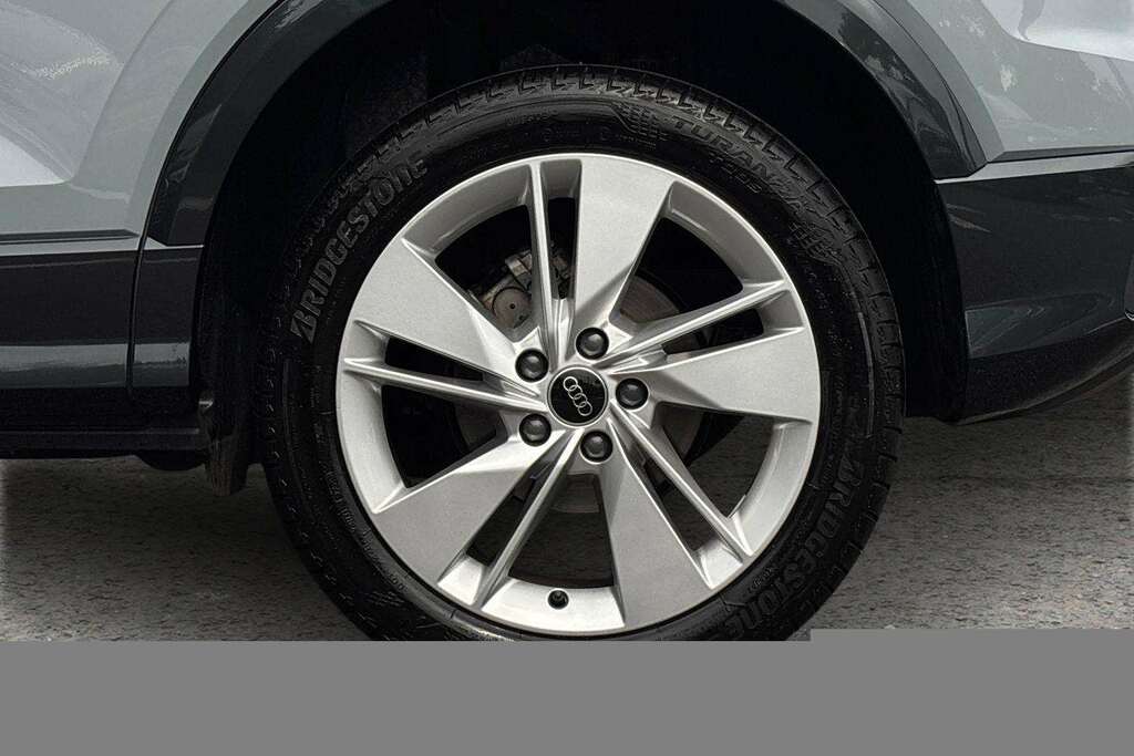 Audi Q2 35 Tfsi S Line S Tronic 2025 Grey #5