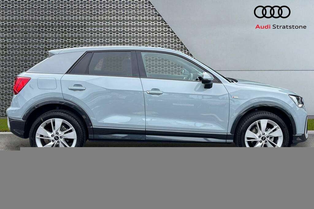 Audi Q2 35 Tfsi S Line S Tronic 2025 Grey #2