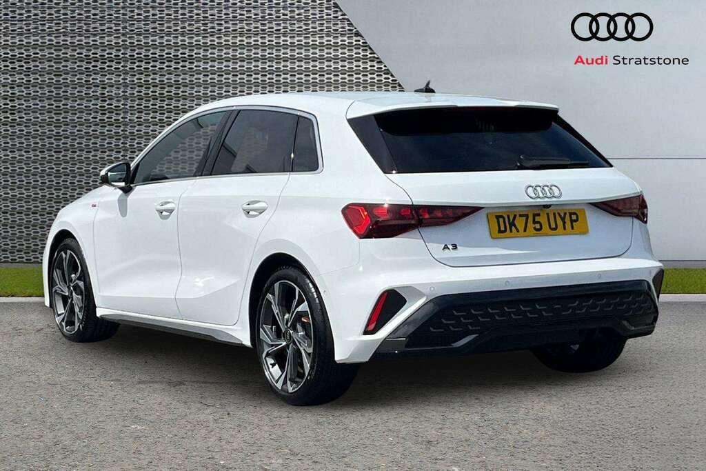 Audi A3 1.5 Tfsi 150 S Line S Tronic 2025 White #2