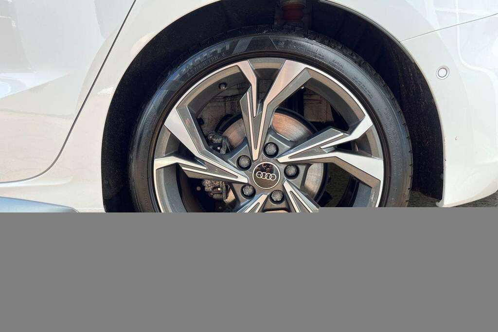 Audi A3 1.5 Tfsi 150 S Line S Tronic 2025 White #5