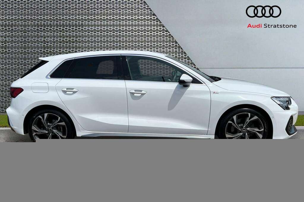 Audi A3 1.5 Tfsi 150 S Line S Tronic 2025 White #3