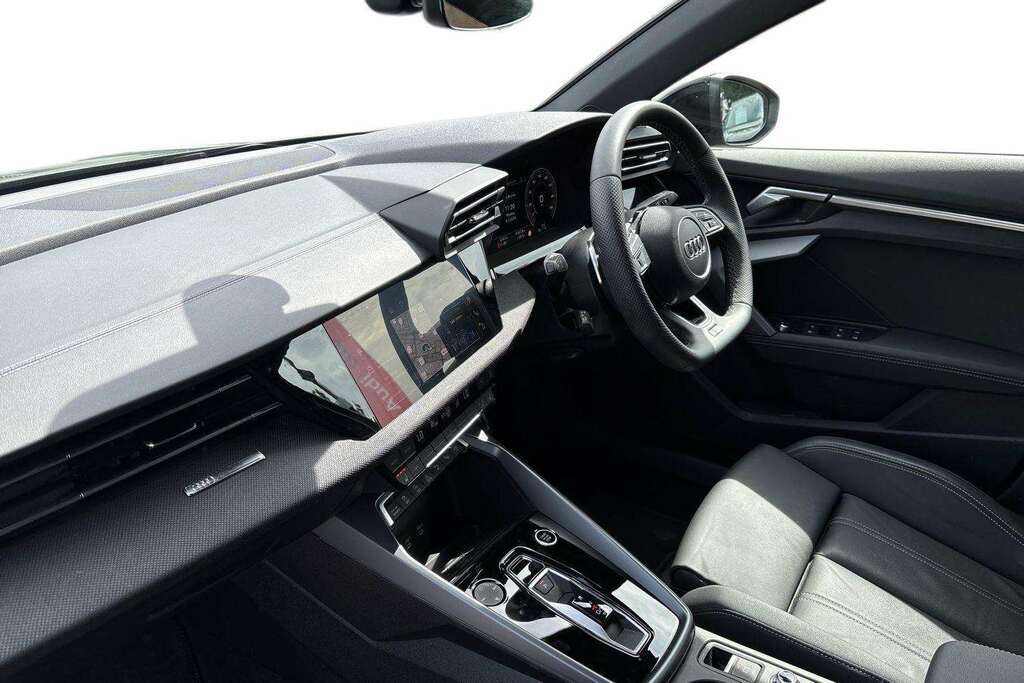 Audi A3 1.5 Tfsi 150 Black Edition S Tronic 2025 MV75LWA Green #2