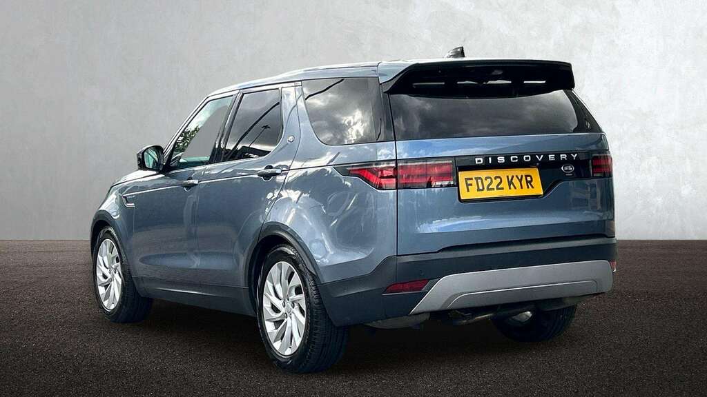 Land Rover Discovery 3.0 D300 S 2022 Blue #2