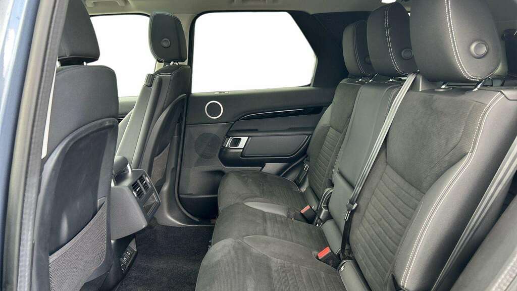 Land Rover Discovery 3.0 D300 S 2022 Blue #4