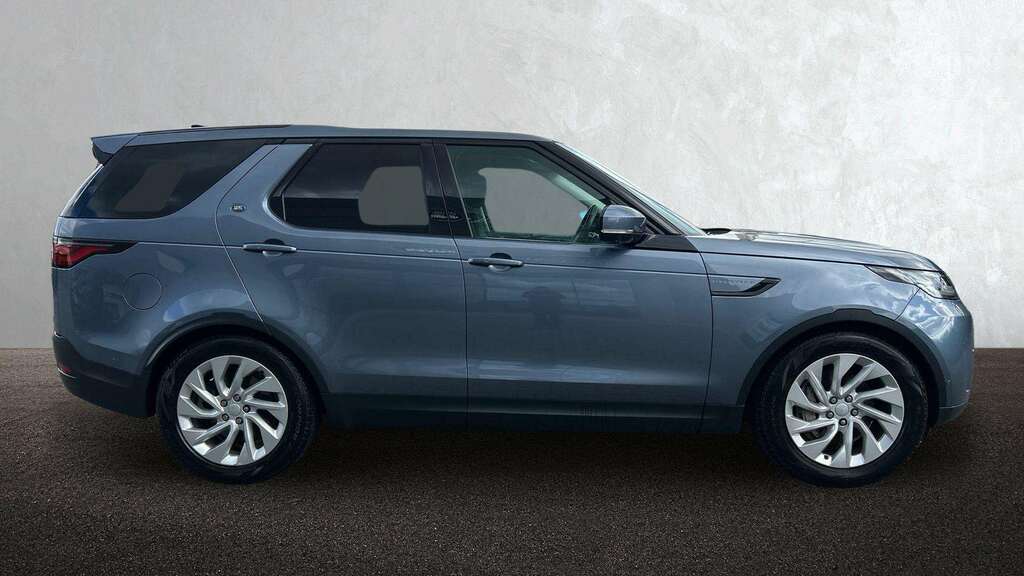 Land Rover Discovery 3.0 D300 S 2022 Blue #5