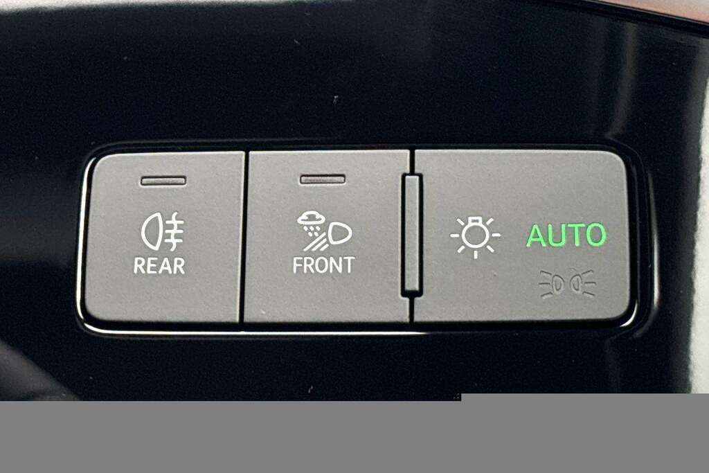 Audi Q3 Audi Q3 Estate 1.5 Tfsi S Line S Tronic Black #27