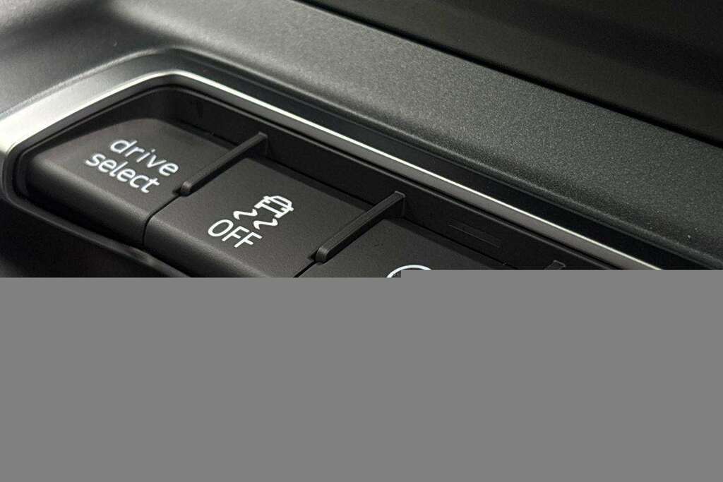 Audi Q3 Audi Q3 Estate 1.5 Tfsi S Line S Tronic Black #17
