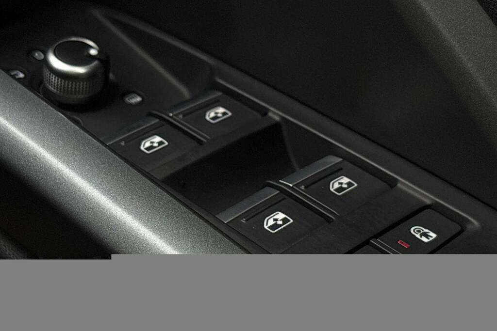 Audi Q3 Audi Q3 Estate 1.5 Tfsi S Line S Tronic Black #12