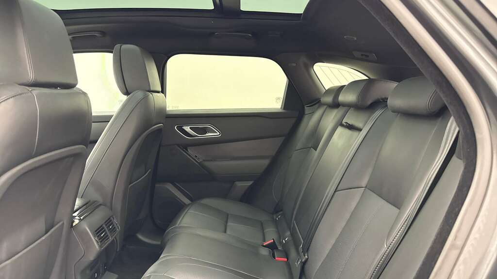 Land Rover Range Rover Velar 3.0 D300 Mhev Dynamic Hse 2025 Grey #4