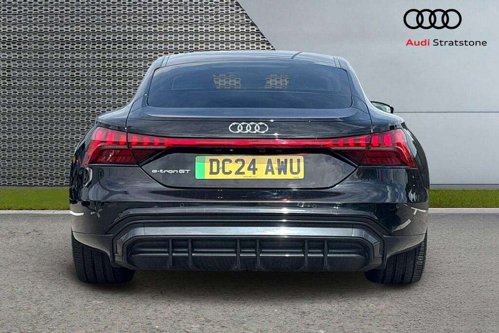 Audi E Tron GT 390Kw Quattro 93Kwh 2024 Black #4