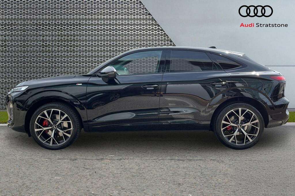Audi Q3 2.0 Tfsi Quattro Edition 1 S Tronic 2026 Black #6