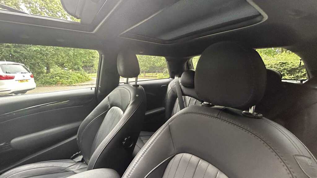 Mini Hatch 135Kw Cooper S Level 3 33Kwh 2023 Green