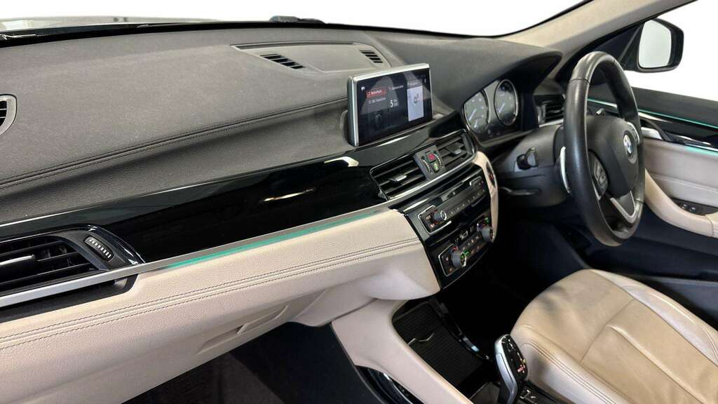 BMW X1 Xdrive 20I Xline Step 2019 Grey #5